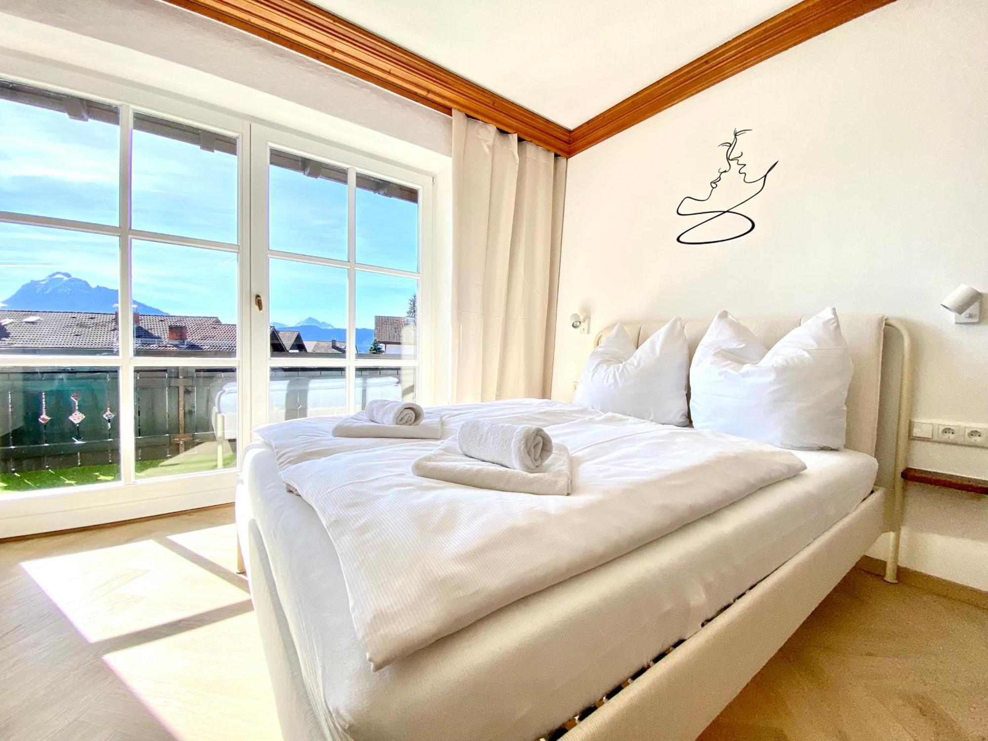 Apartment Cozy Couples I Kuche I Balkon I Parken I Schlossblick